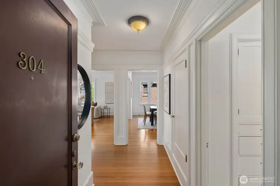 1902 Bigelow Avenue N #304, Seattle, WA 98109 - #3