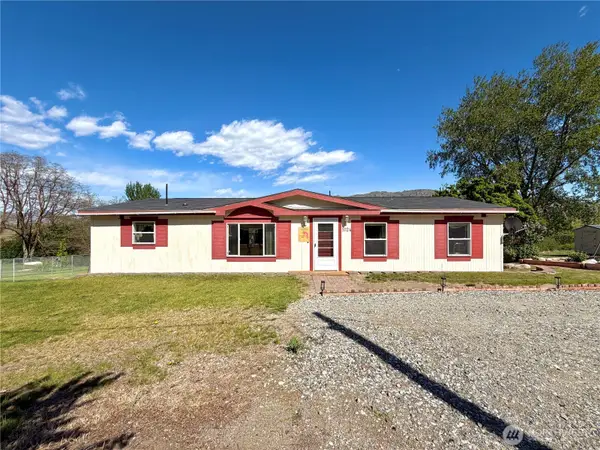 1024 Old Hwy 97, Brewster, WA 98812