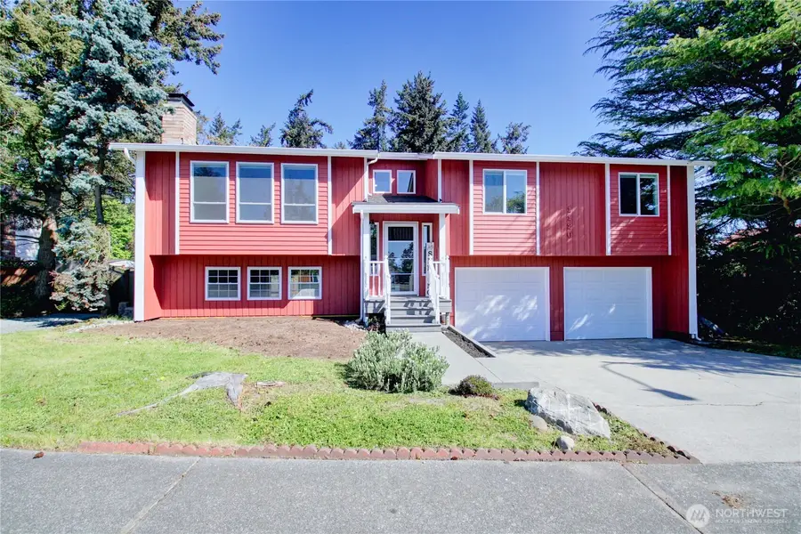 1120 SW 8th Avenue, Oak Harbor, WA 98277 - #2