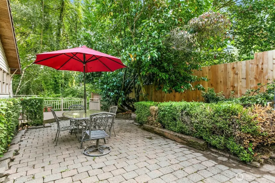 18901 61 Avenue Ne, Kenmore, WA 98028 - #2