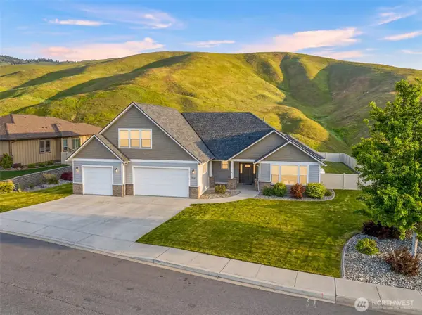 2042 Maiden Lane, Wenatchee, WA 98801