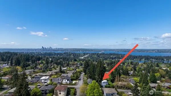 2915 98th Avenue Ne, Clyde Hill, WA 98004