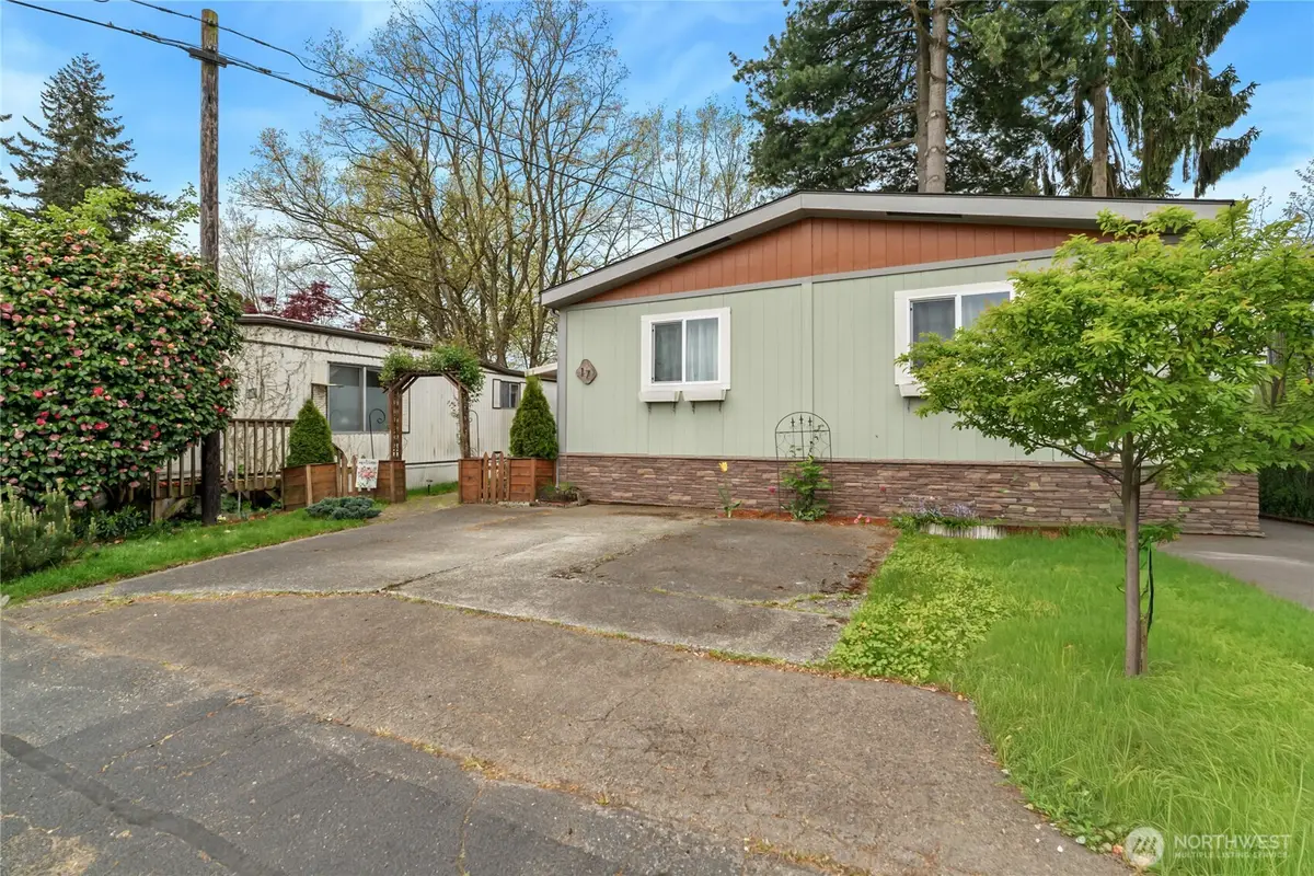 24222 54th Avenue W #17, Mountlake Terrace, WA 98043 - #1