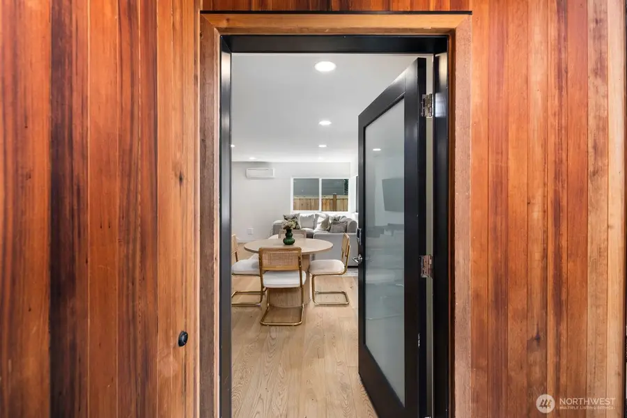 4028 5th Avenue Ne, Seattle, WA 98105 - #3