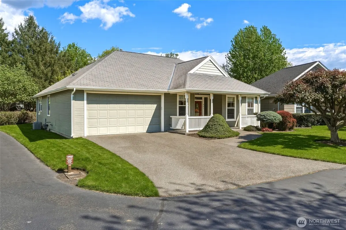 807 SE Covey Court, College Place, WA 99324 - #1