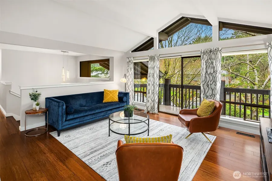 6700 81st Avenue Se, Mercer Island, WA 98040 - #2