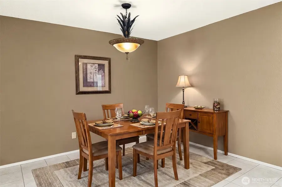 118 SW 116th Street #D32, Seattle, WA 98146 - #3
