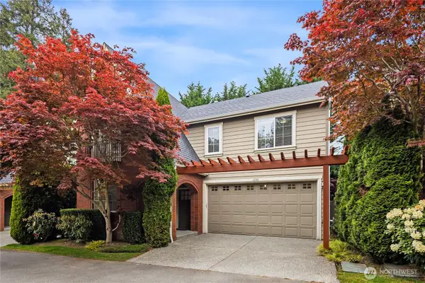 12316 NE 86th Way, Kirkland, WA 98033