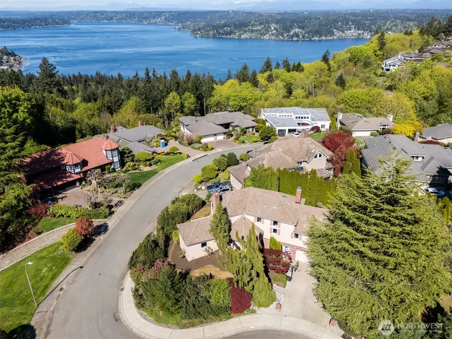 4411 170th Avenue Se, Bellevue, WA 98006 - #3