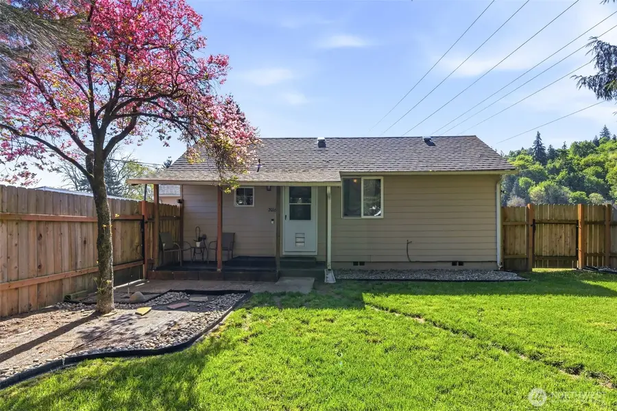 2016 42nd Avenue, Longview, WA 98632 - #2