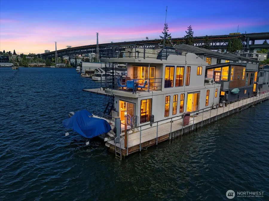 11 E Allison Street #2, Seattle, WA 98102 - #2