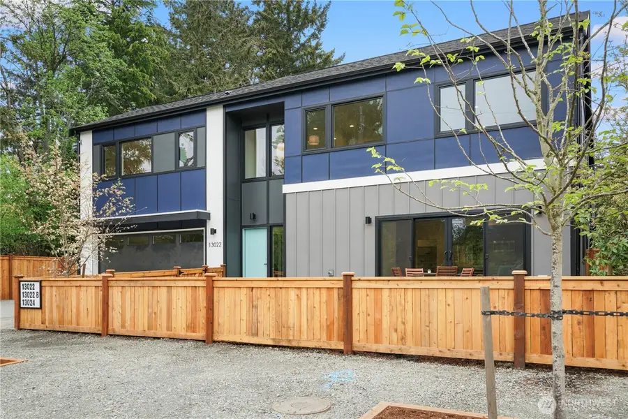 13022 Corliss Avenue N, Seattle, WA 98133 - #2