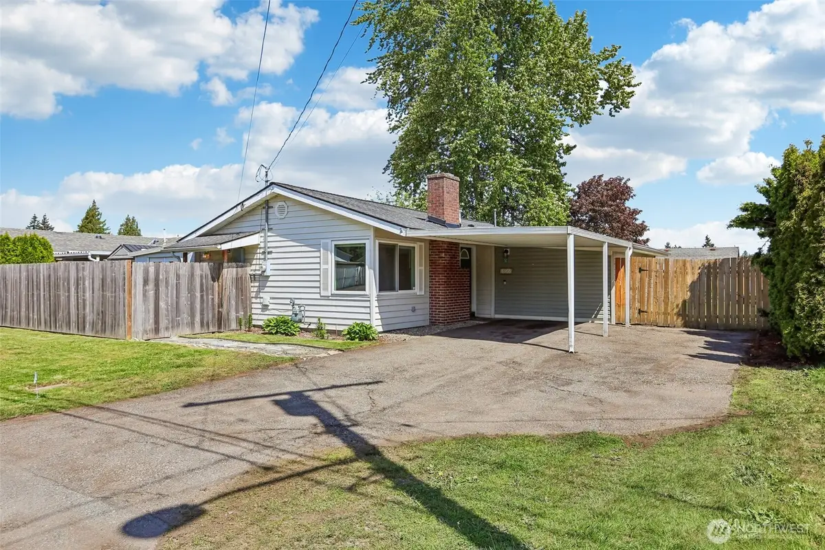 16966 121st Avenue Se, Renton, WA 98058 - #1
