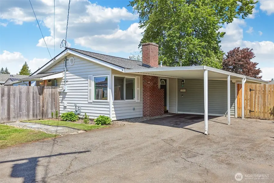 16966 121st Avenue Se, Renton, WA 98058 - #2