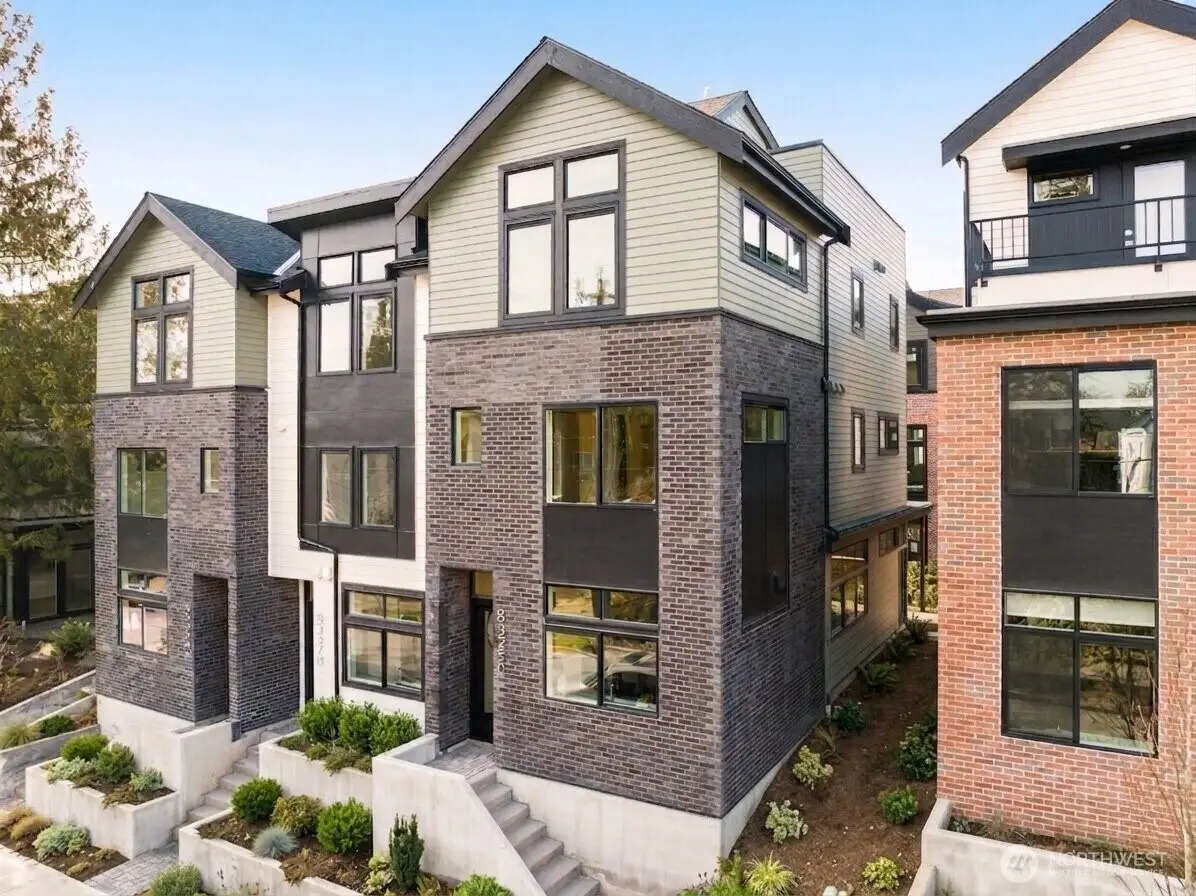 8323 12th Avenue Nw, Seattle, WA 98117 - #1