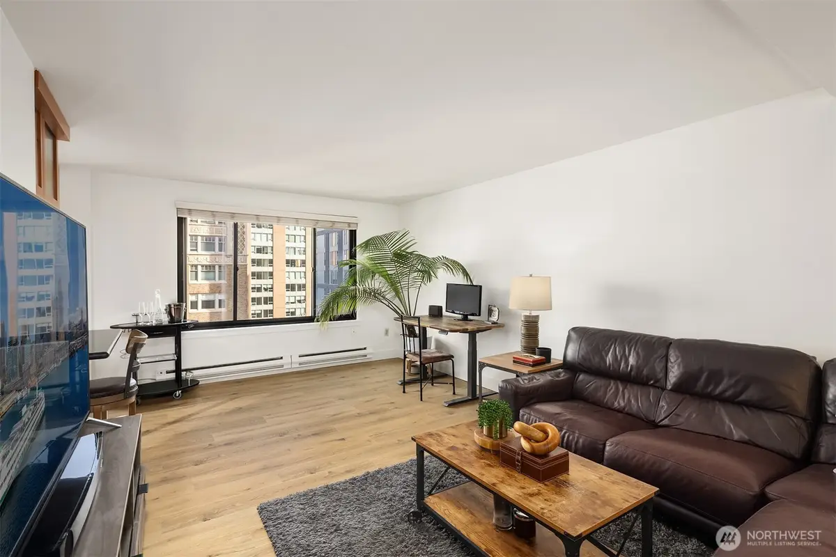 1105 Spring Street #1112, Seattle, WA 98104 - #1