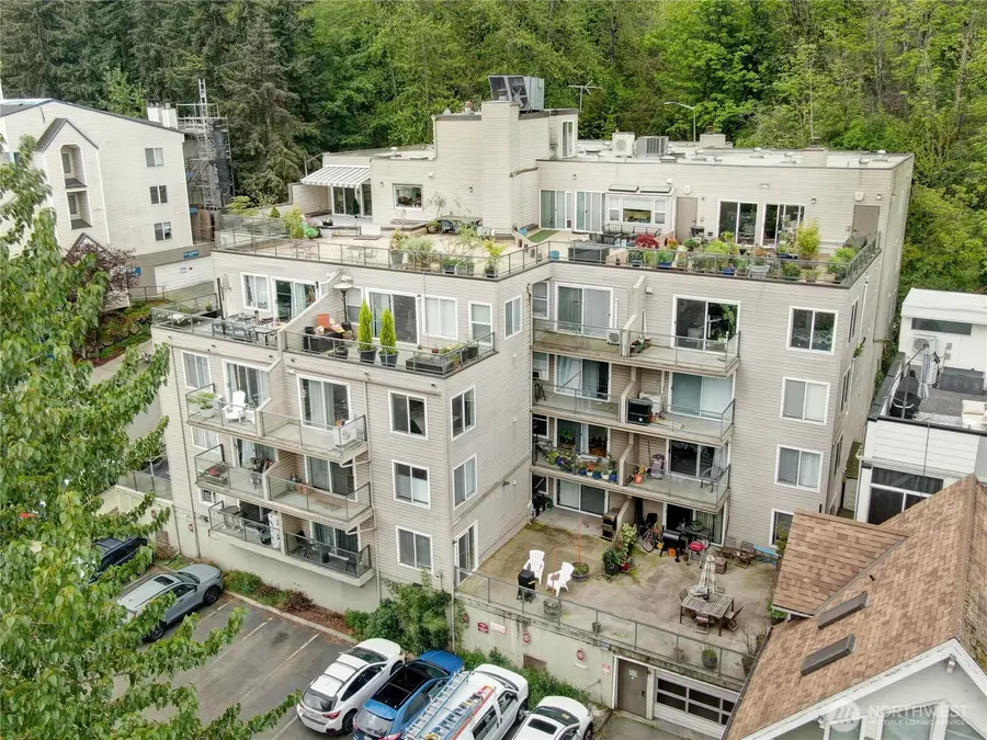 3022 SW Bradford Street #401, Seattle, WA 98126 - #3