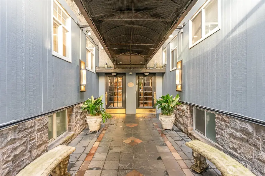 403 Terry Avenue #Apt. 2, Seattle, WA 98104 - #3