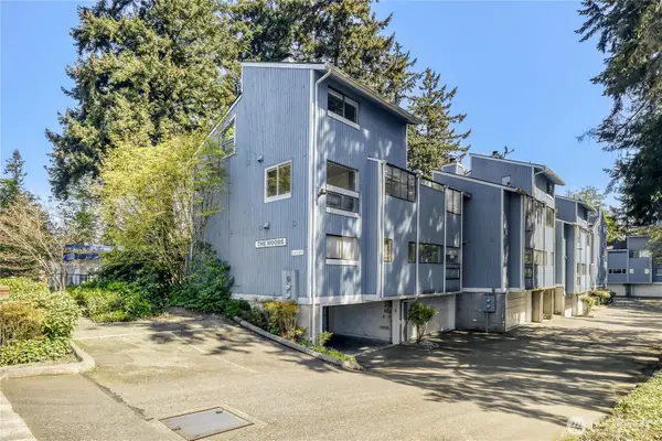 21021 76th Avenue W #2, Edmonds, WA 98026