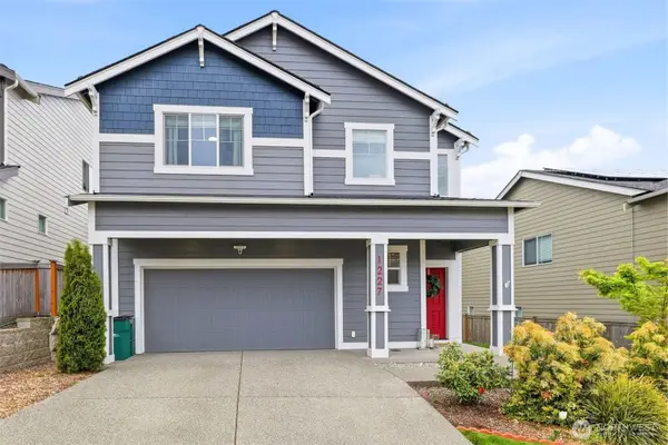 1227 Baker Heights Loop, Bremerton, WA 98312