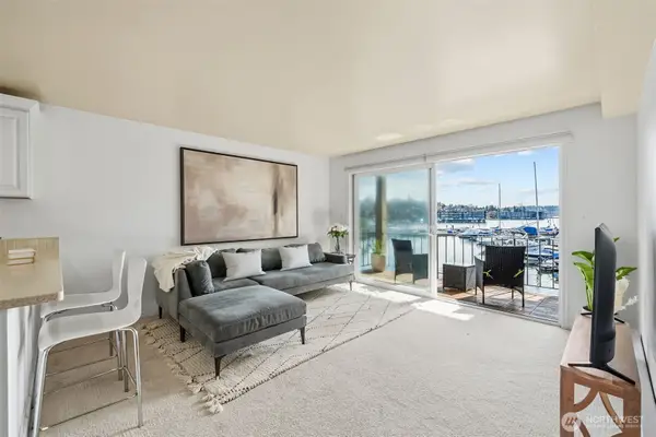 65 Kirkland Avenue #202, Kirkland, WA 98033