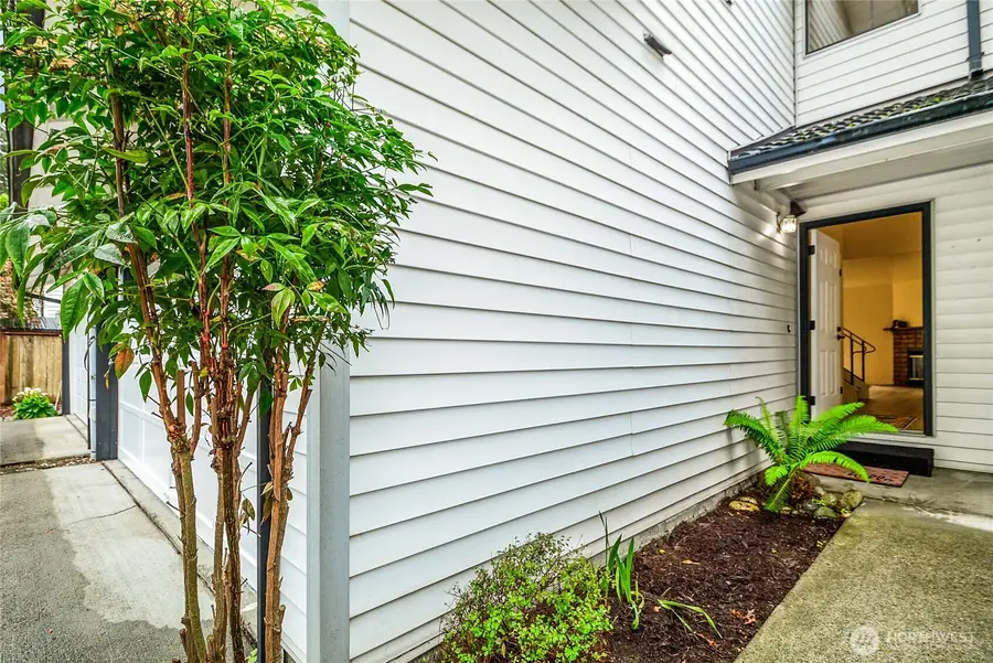 4201 NE 5th Street #4117, Renton, WA 98059 - #3