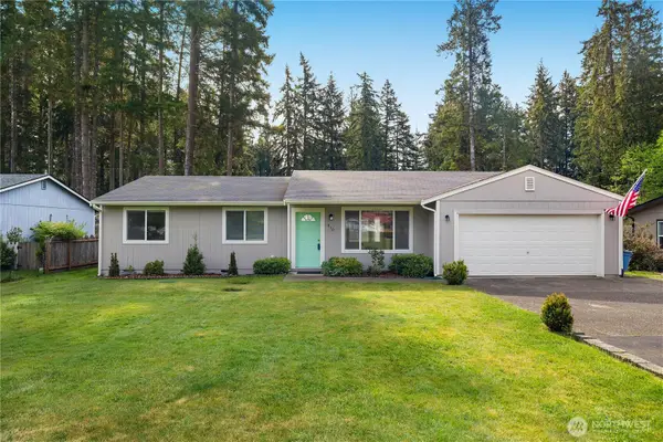 810 E Lakeshore Drive W, Shelton, WA 98584