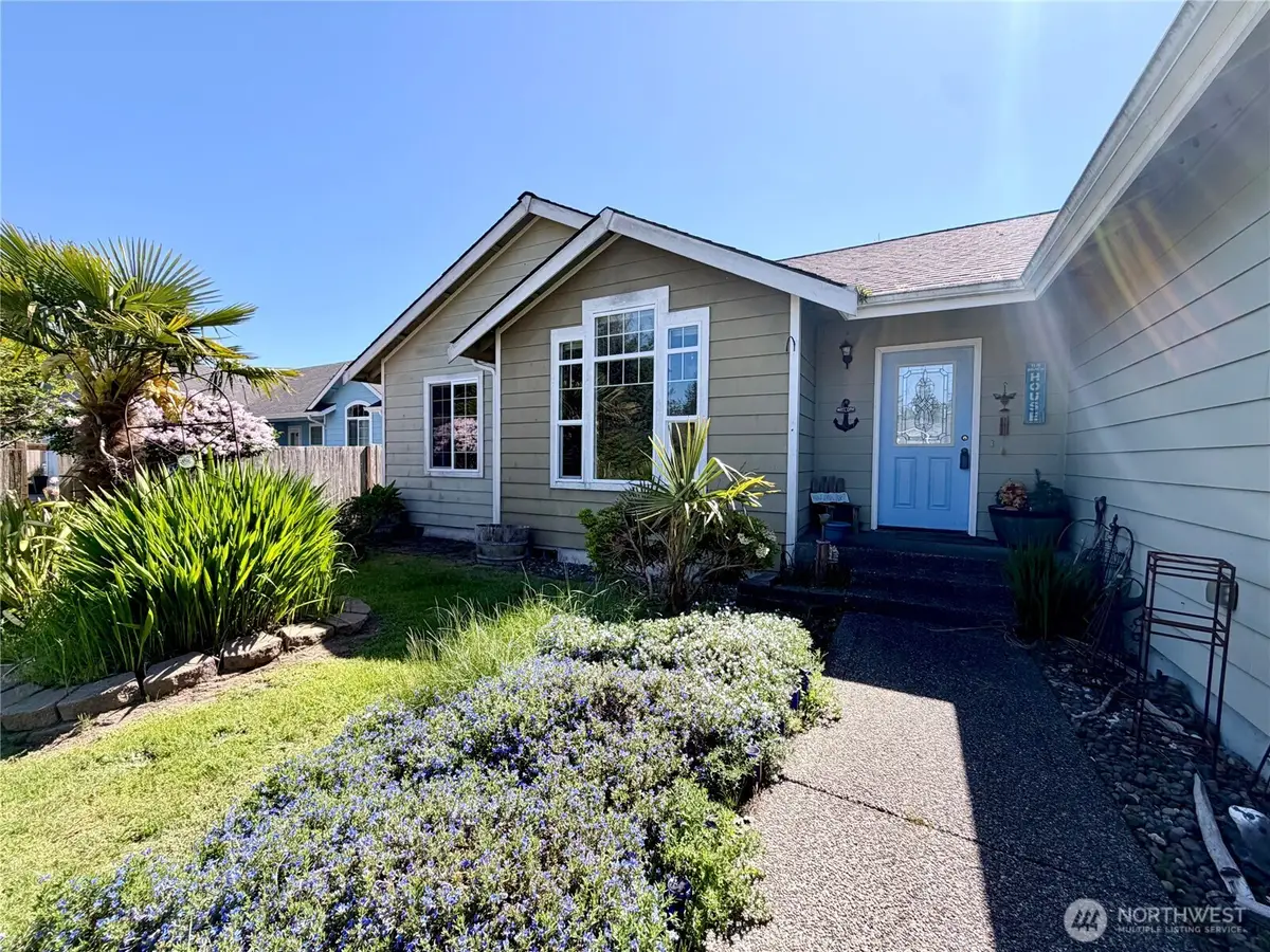 415 Quinault Avenue Se, Ocean Shores, WA 98569 - #1