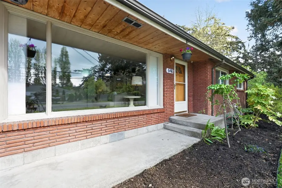 646 SE Ely Street, Oak Harbor, WA 98277 - #2