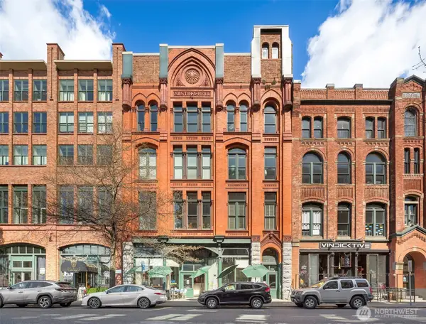2324 1st Avenue #414, Seattle, WA 98121