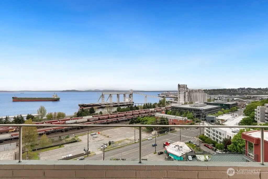 521 5th Avenue W #805, Seattle, WA 98119 - #1