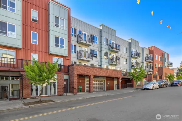 424 N 85th Street #404, Seattle, WA 98103