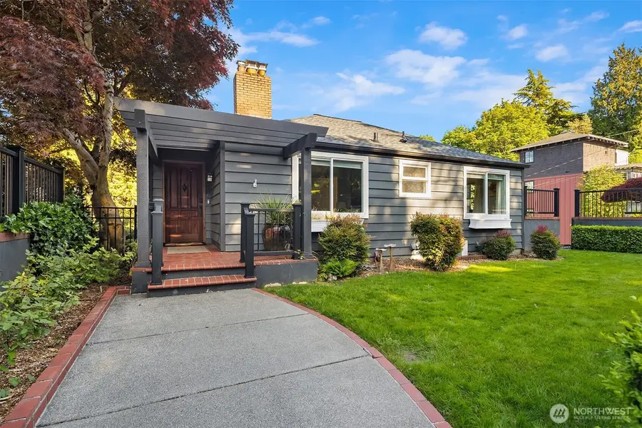2702 4th Avenue W, Seattle, WA 98119 - #2