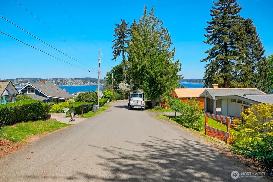 525 Farragut Avenue Ne, Port Orchard, WA 98366 - #2