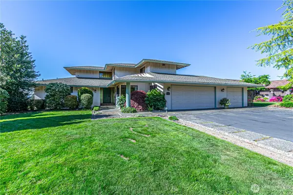 8926 51st Street W, University Place, WA 98467