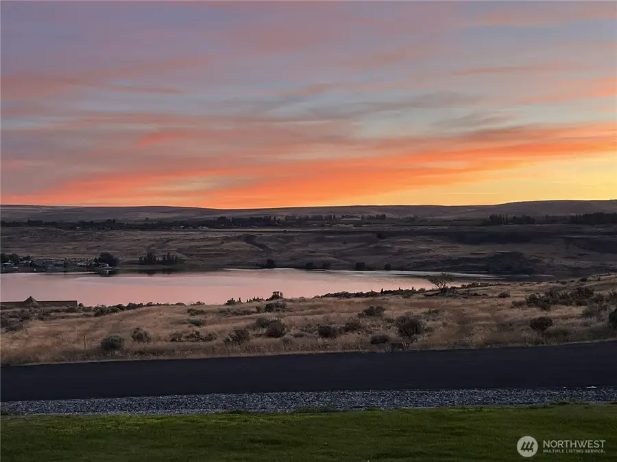 21165 Division .4 Ne, Soap Lake, WA 98851 - #2