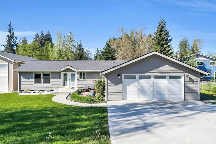606 18th Street, Snohomish, WA 98290 - #2