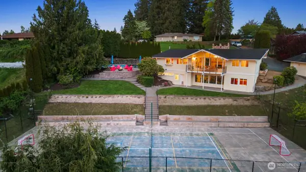 702 Rhodora Heights Road, Lake Stevens, WA 98258