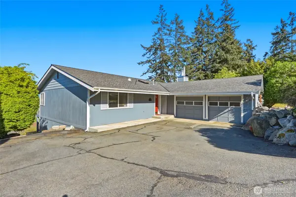 2198 Aurora Court, Oak Harbor, WA 98277