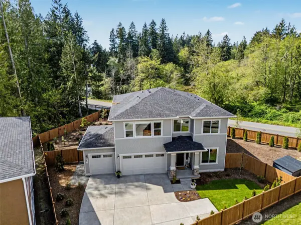 6410 213th Ave Court E, Bonney Lake, WA 98391