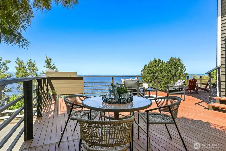 2122 Halleck Avenue Sw, Seattle, WA 98116 - #3