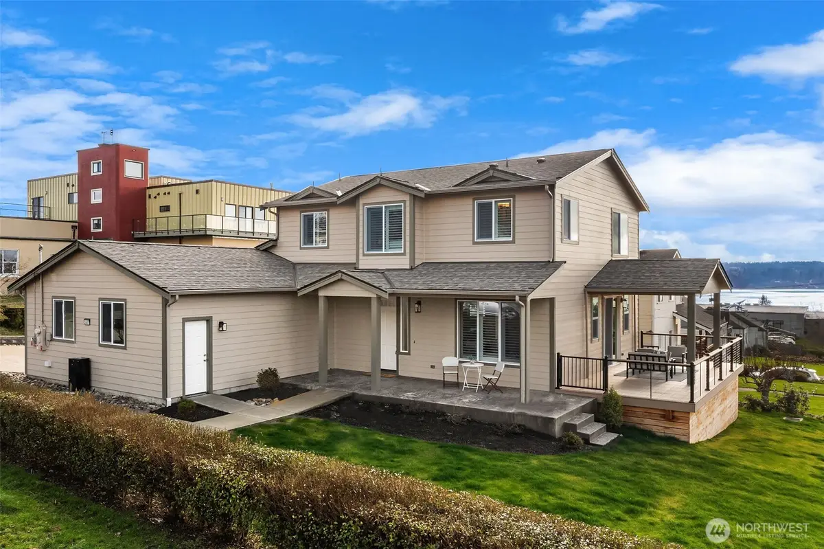 2401 E 16th Street, Bremerton, WA 98310 - #1