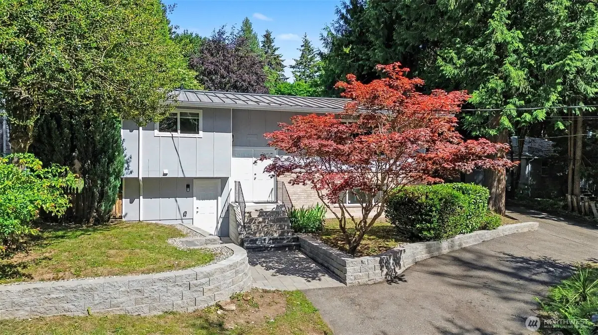 11040 40th Avenue Ne, Seattle, WA 98125 - #1