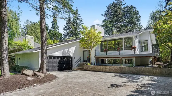 6560 W Mercer Way, Mercer Island, WA 98040