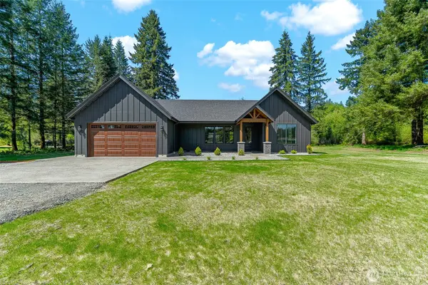 130 Gassman Road, Castle Rock, WA 98611
