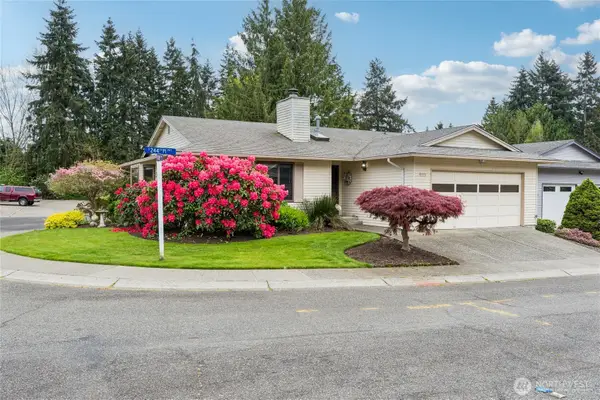 923 S 244th Place, Des Moines, WA 98198