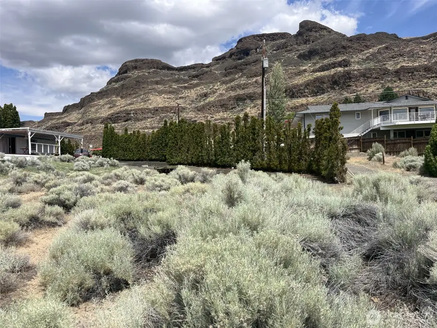 1046 S Section Place #2, Quincy, WA 98848 - #3