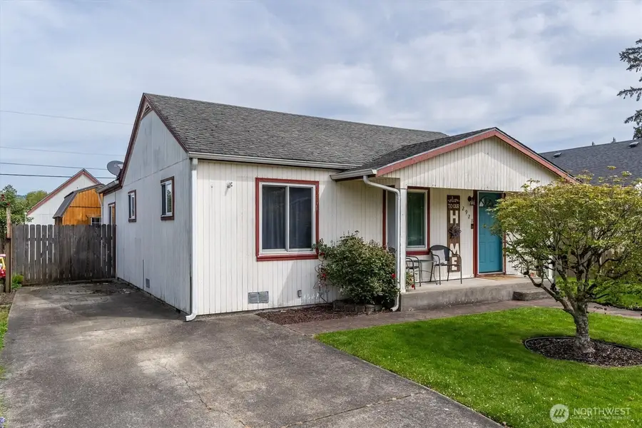 2928 Dover Street, Longview, WA 98632 - #3