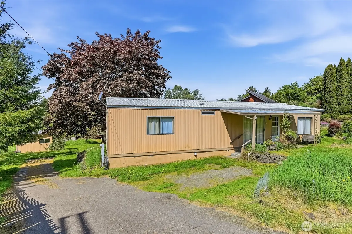 32711 Commission Avenue, Black Diamond, WA 98010 - #1