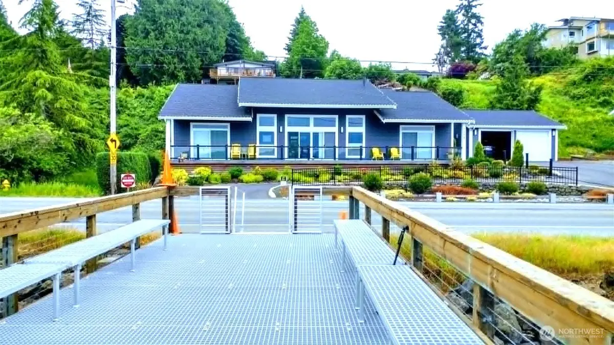 1253 Beach Drive E, Port Orchard, WA 98366 - #1